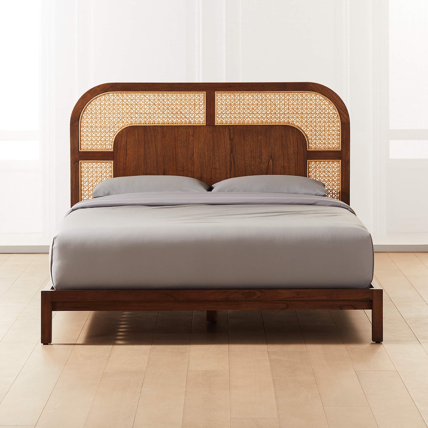 Canelle Bed