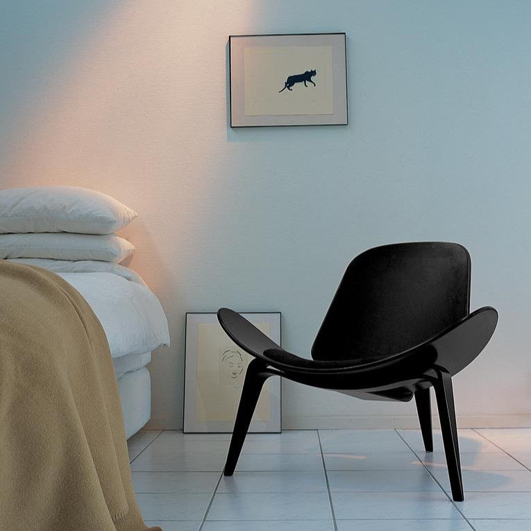 Wing Shell Lounge Chair