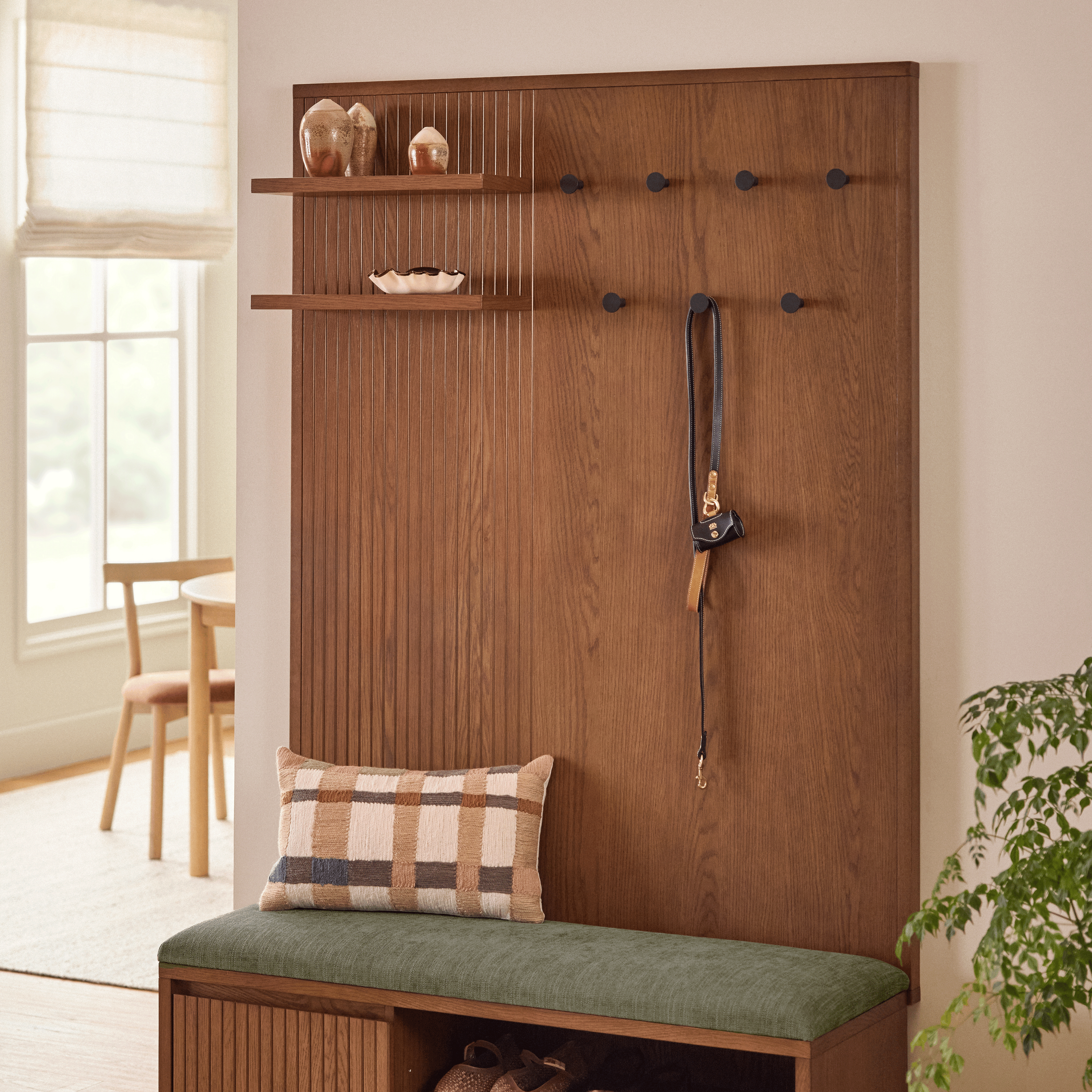 Fluted Entryway Hall Tree