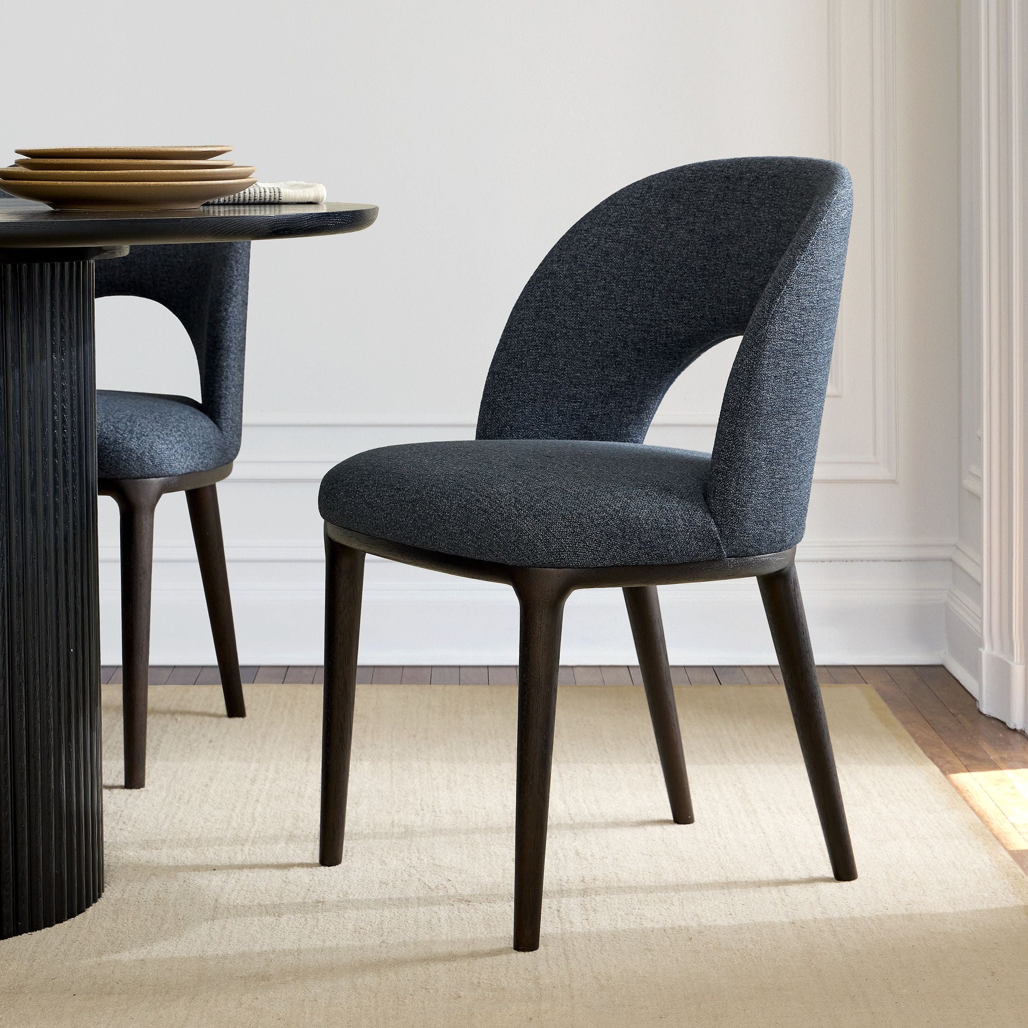 Luna Curve Chair
