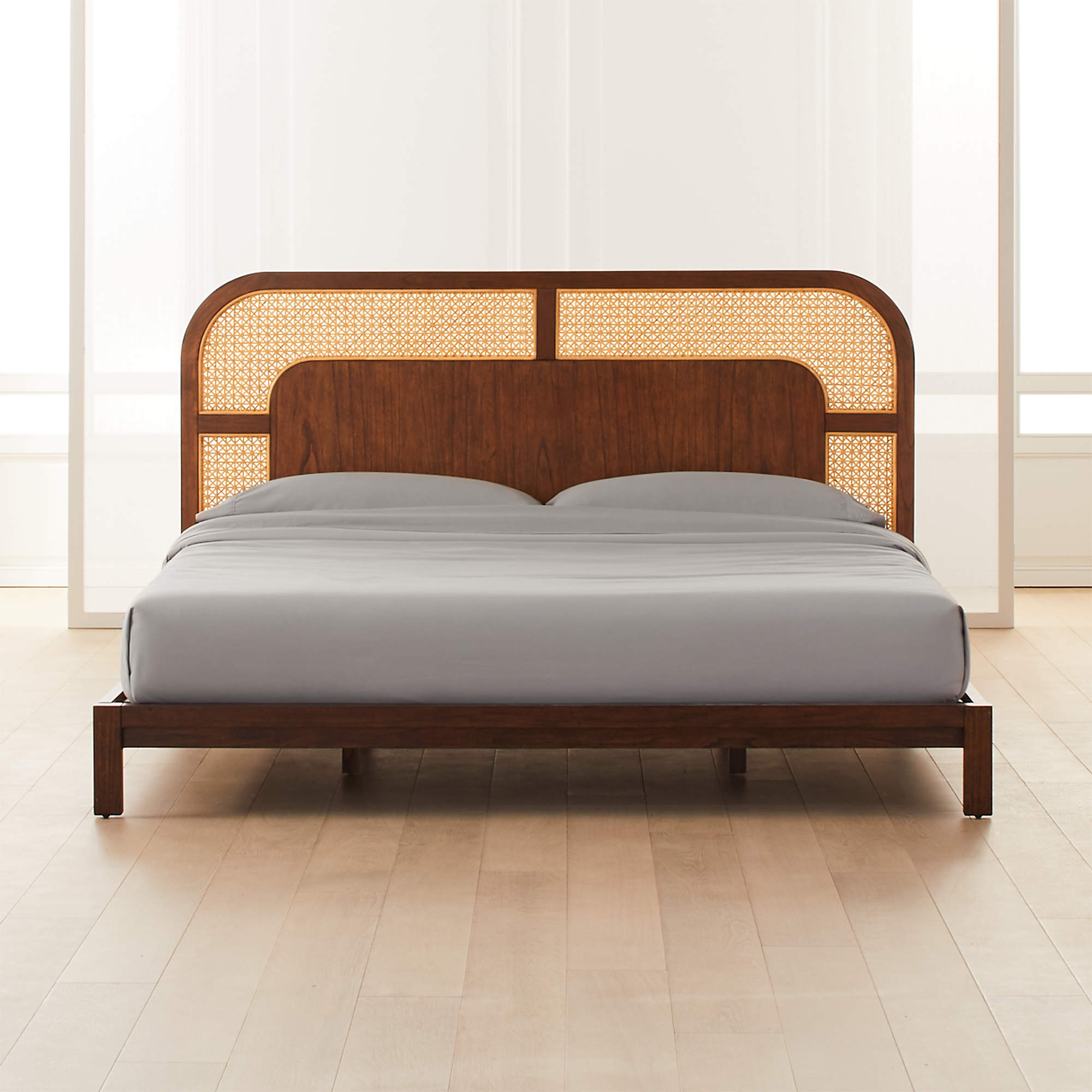 Canelle Bed